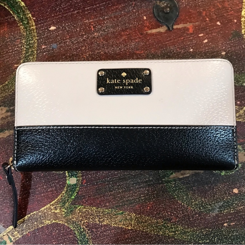 ♠️Kate Spade Large Continental Two Tone Wallet